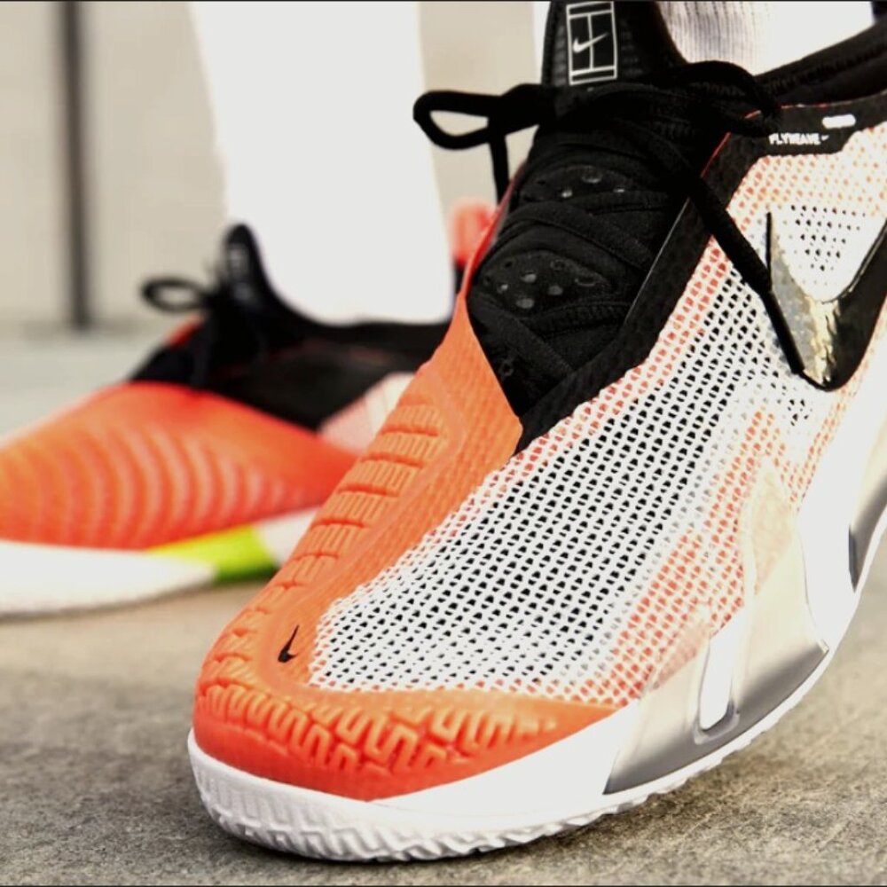 Tennis Shoes NikeCourt React Vapor NXT - Size 7 US Women's